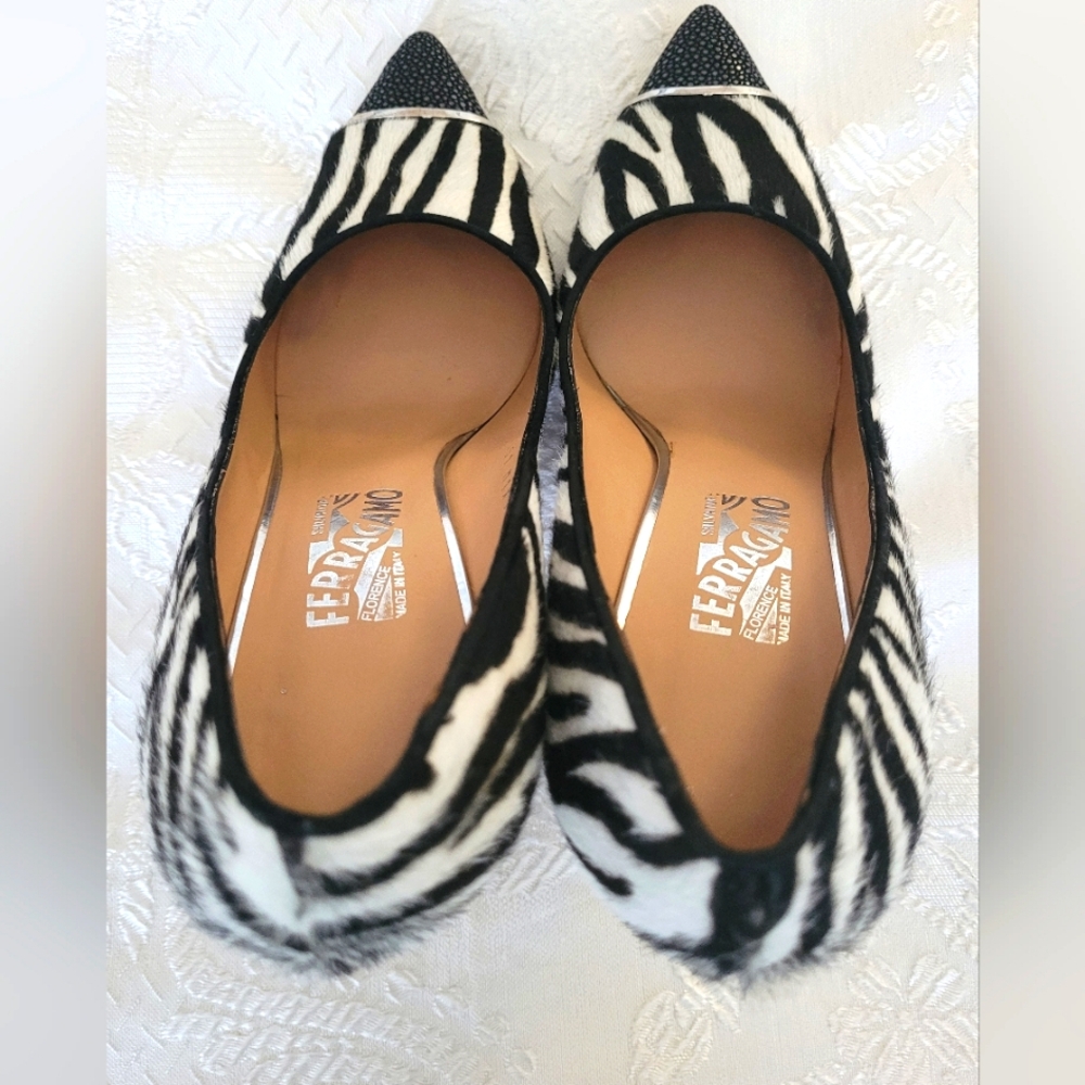 Salvatore Ferragamo Zebra Printed Calf hair Pumps - Picture 4 of 12